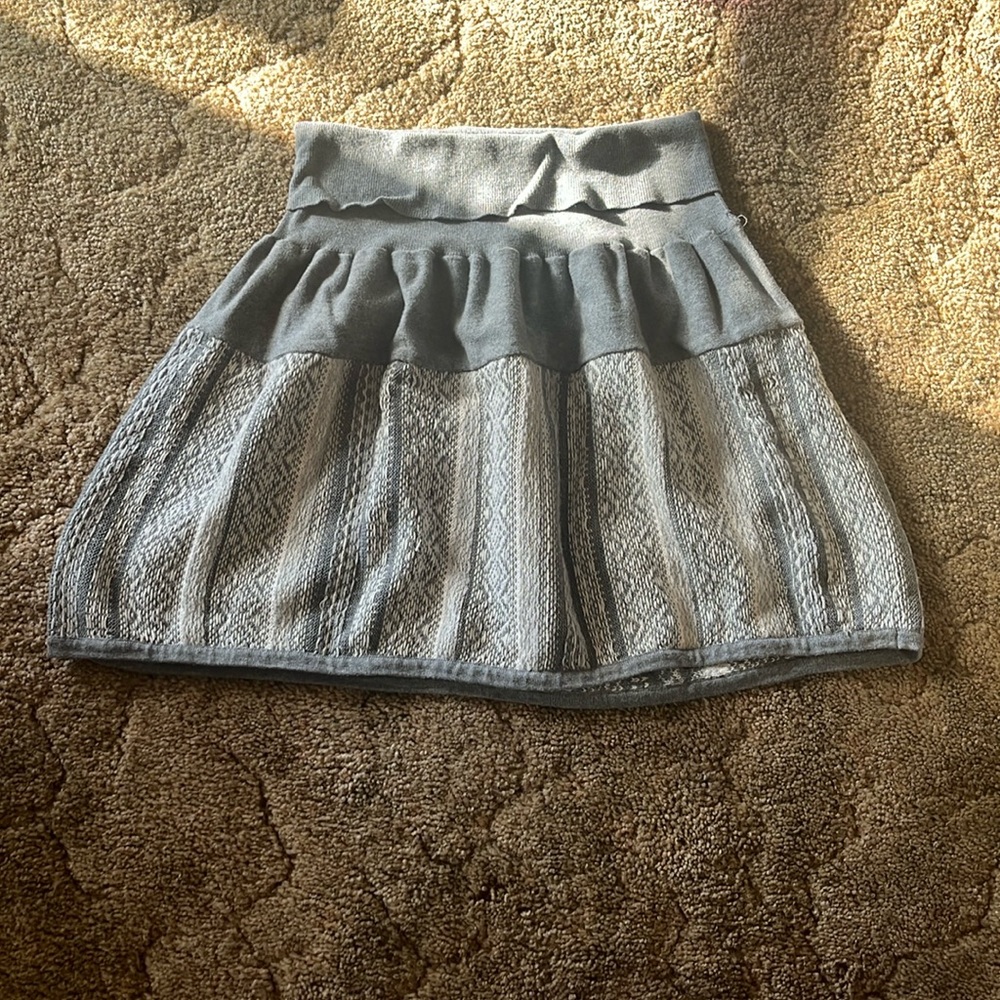 Gray and white Mossi Supply Co mini skirt size OS